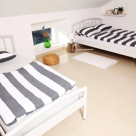 بيت شباب Eagle's Nest *