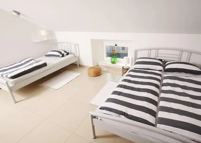 Eagle's Nest * Postojna