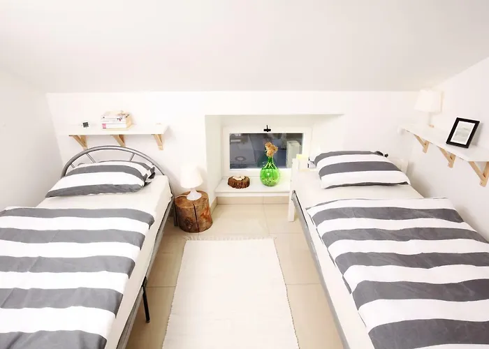 旅馆 Eagle's Nest 波斯托伊纳